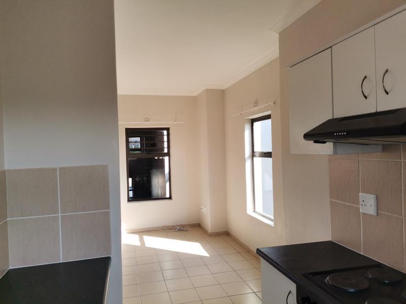 To Let 2 Bedroom Property for Rent in Parklands Western Cape